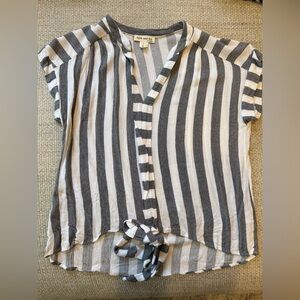 Faith and Joy Black and White Short Sleeve Tie Front Blouse